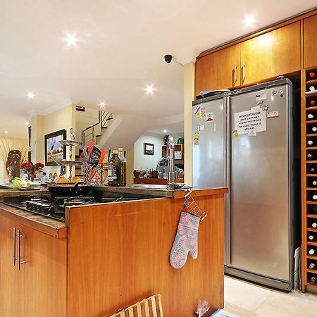 Natalie Guesthouse Bloubergstrand Εξωτερικό φωτογραφία