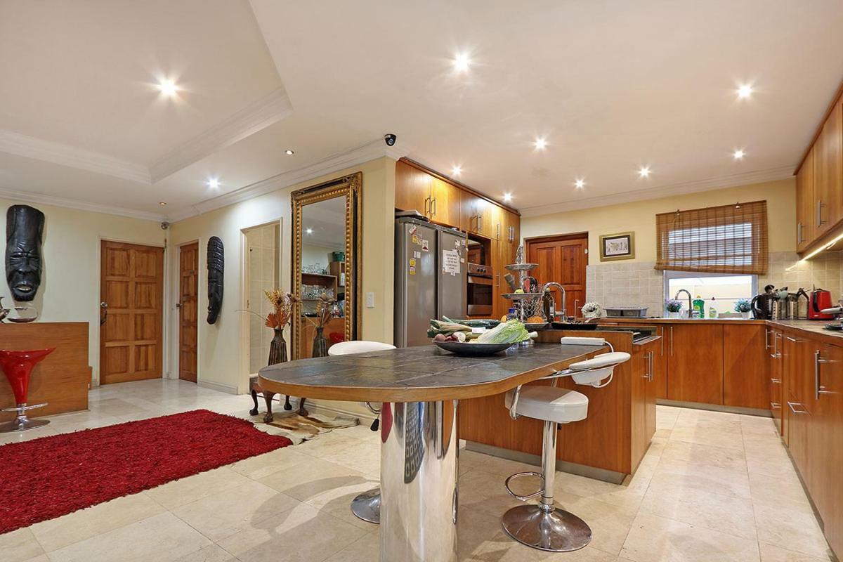 Natalie Guesthouse Bloubergstrand Εξωτερικό φωτογραφία