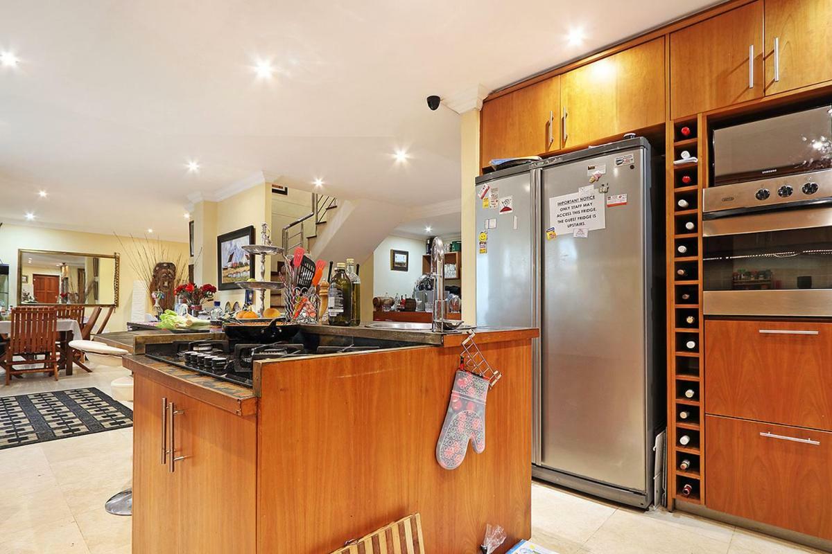 Natalie Guesthouse Bloubergstrand Εξωτερικό φωτογραφία
