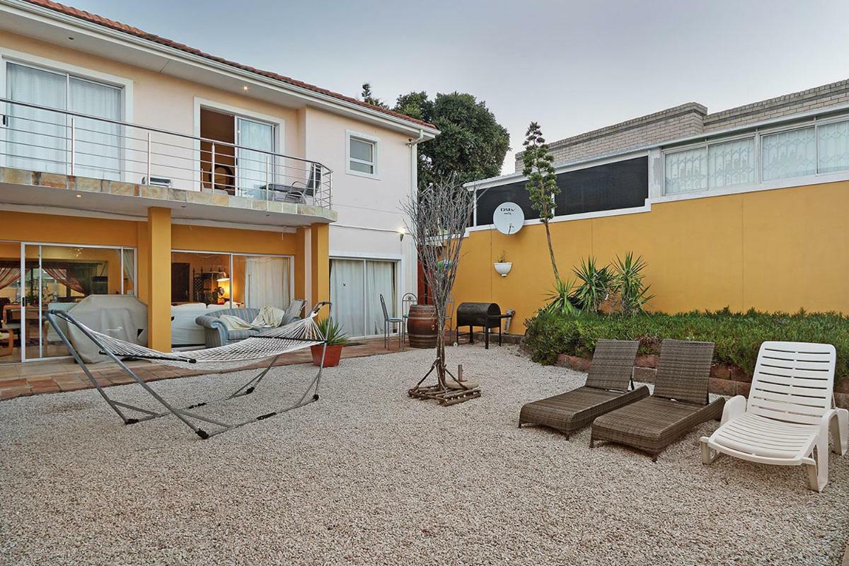 Natalie Guesthouse Bloubergstrand Εξωτερικό φωτογραφία