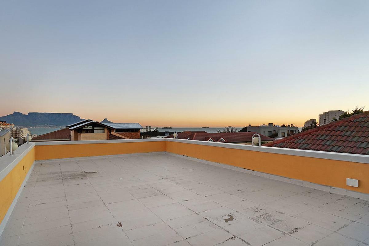 Natalie Guesthouse Bloubergstrand Εξωτερικό φωτογραφία